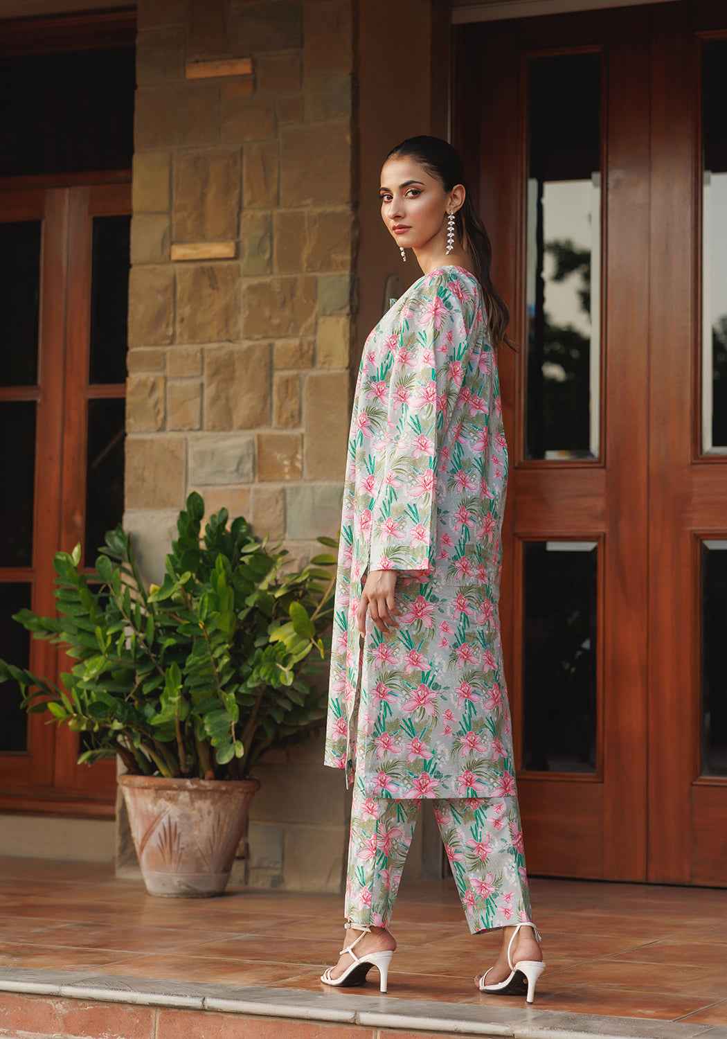 Breeze - 2 PC Stitched Lawn Suit | Timeless Bloom - Zarasi.pk