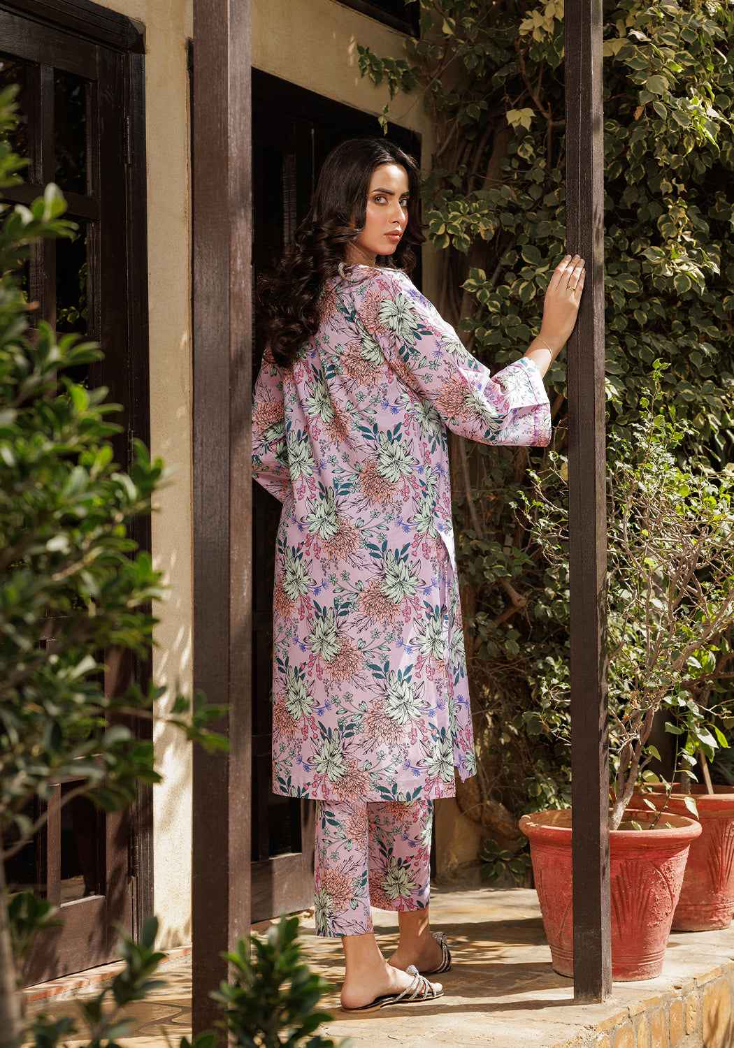 Lavender - 2 PC Stitched Lawn Suit - Zarasi.pk