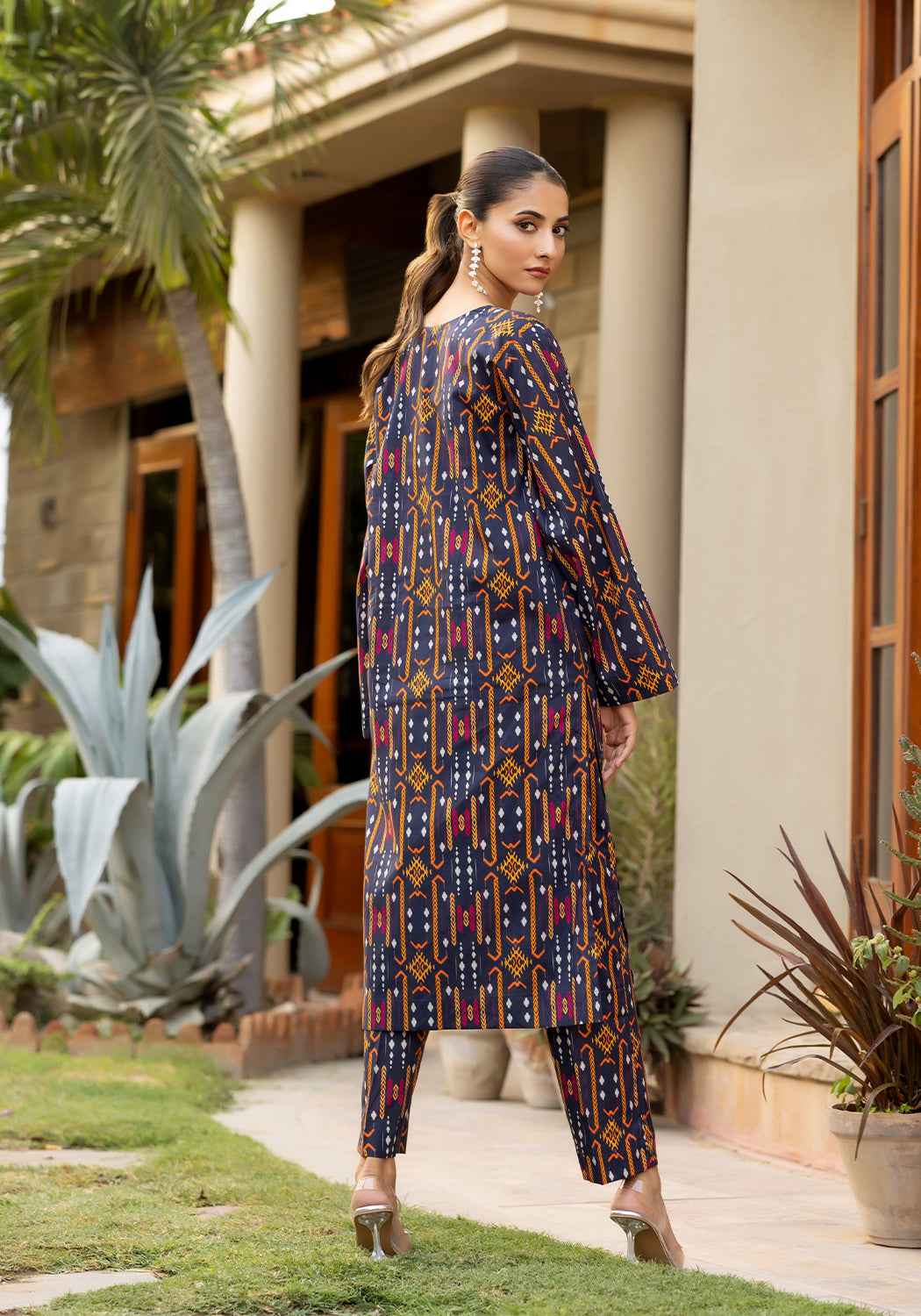 Botanical Bliss -  2 PC Stitched Lawn Suit - Zarasi.pk